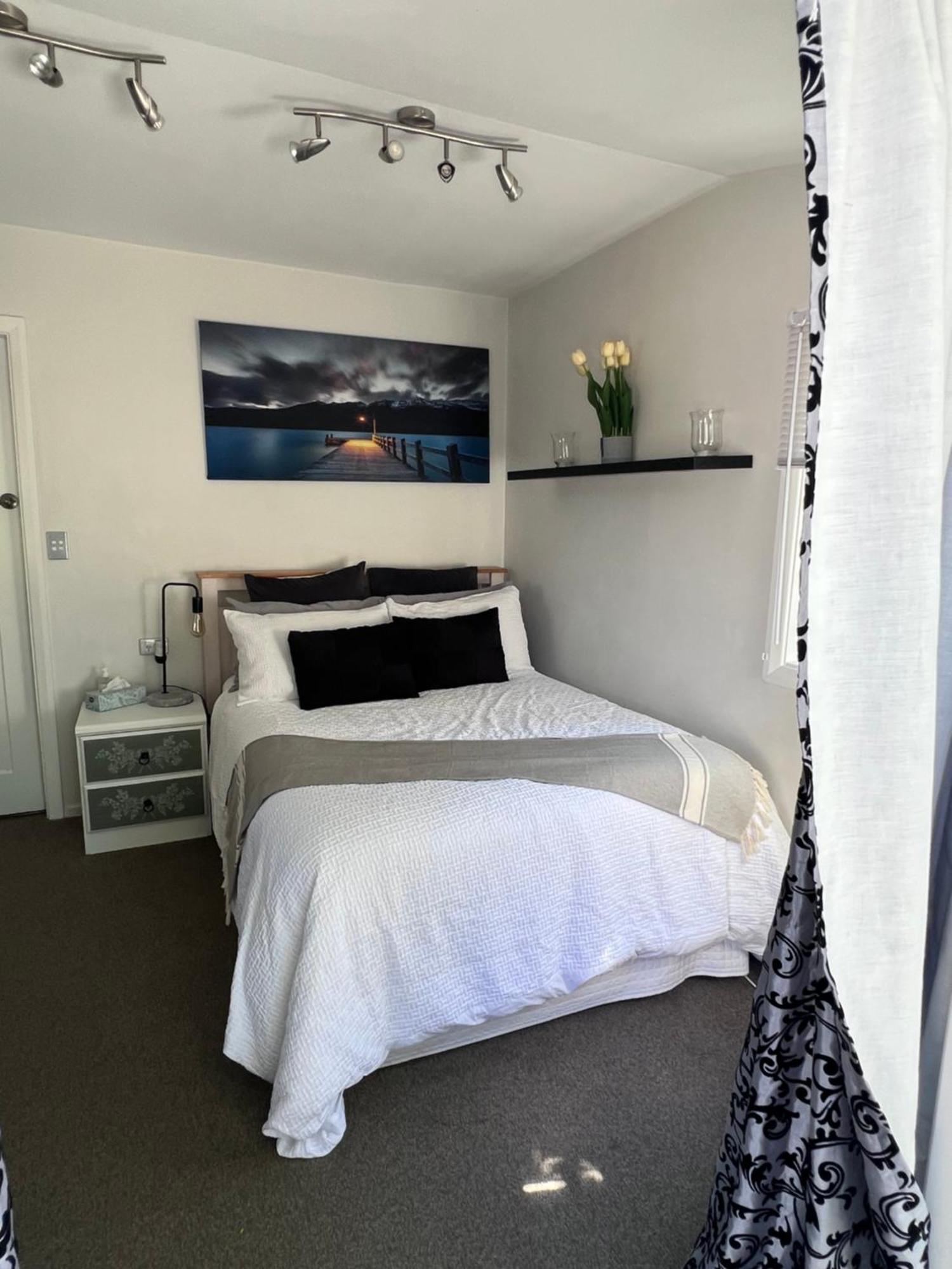 כרייסטצ'רץ' Gorgeous Villa, 7 Minutes From Airport מראה חיצוני תמונה